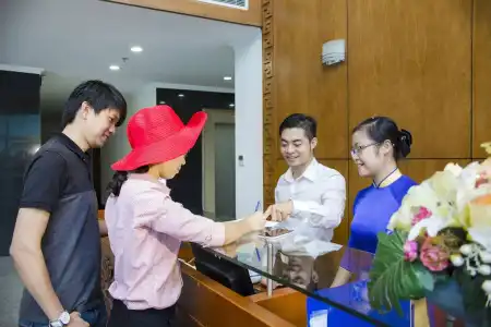 Holiday Central Nha Trang - 16