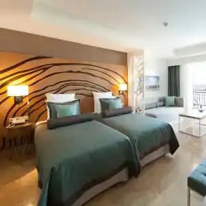 Paloma Oceana - 44