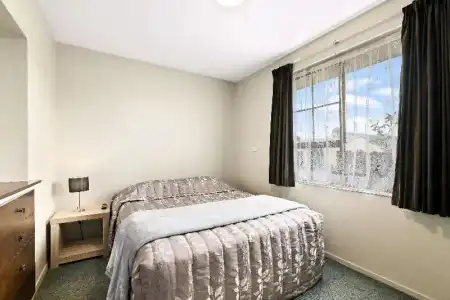 Econo Lodge Canterbury Court - 18