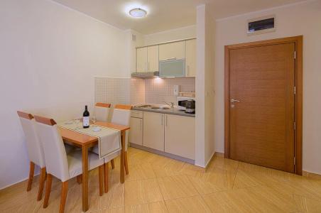 Apartments Holiday - 16