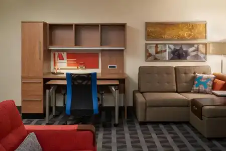 TownePlace Suites by Marriott Windsor - 34
