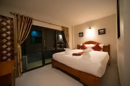 Srichada Khaolak - 114