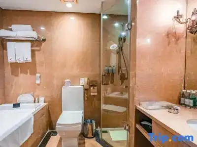 Luoyang Christian's - 83