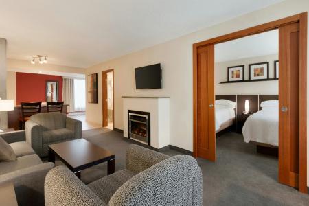 Embassy Suites Montréal by Hilton - 6