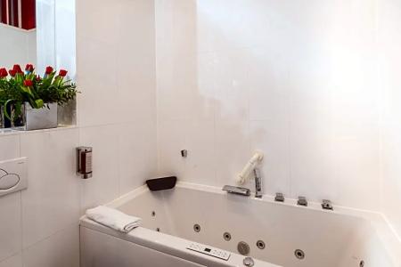 Augusta Am Kurfürstendamm - 59