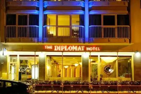 Diplomat - 0
