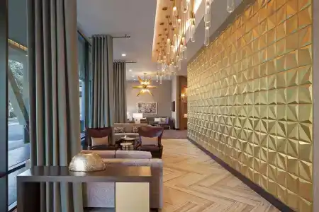 H Los Angeles, Curio Collection by Hilton - 11