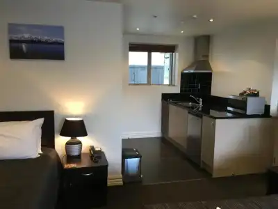 Autoline Queenstown Motel - 115
