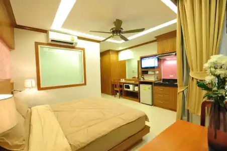 Green Harbor & Service Apartment - 73
