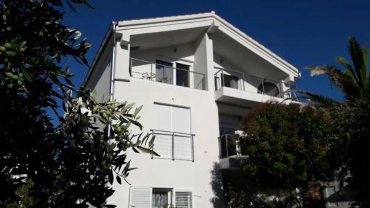 Refresh Boutique Apartments - 71
