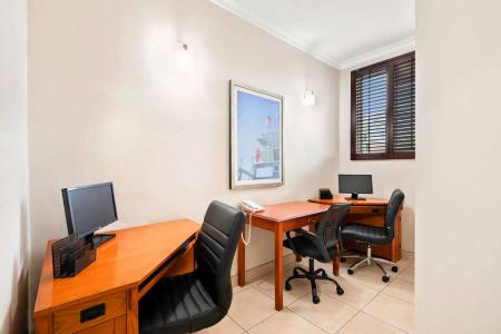 SureStay by Best Western Santa Monica - 45