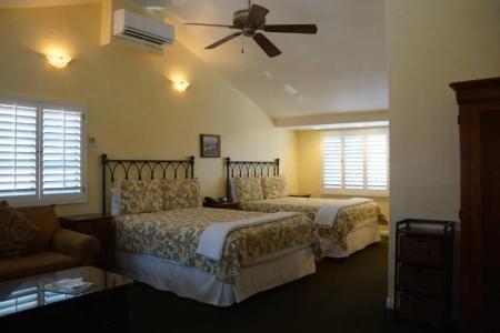 Castillo Inn at the Beach - 45