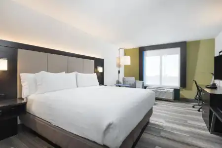 Holiday Inn Express & Suites Florence I-95 & I-20 Civic Ctr by IHG - 42