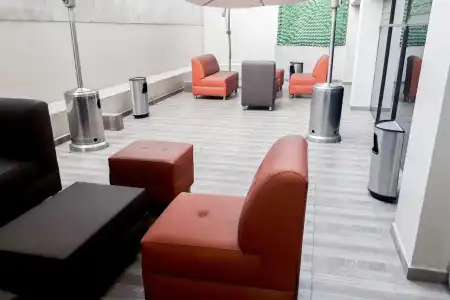 & Suites PF - 12