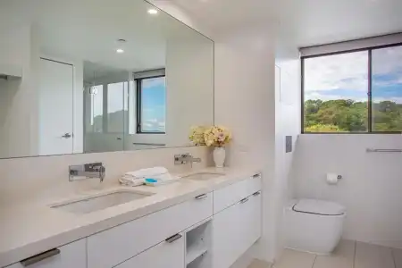 Gemini Court Holiday Apartments - 368