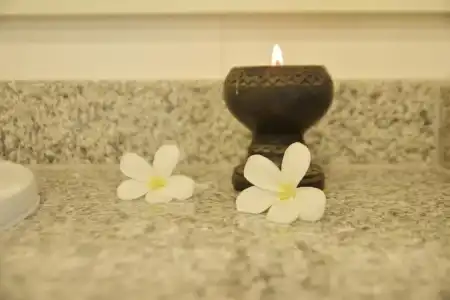 White Flower Lanta - 138