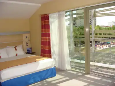Holiday Inn Express PARIS - CANAL DE LA VILLETTE by IHG - 4