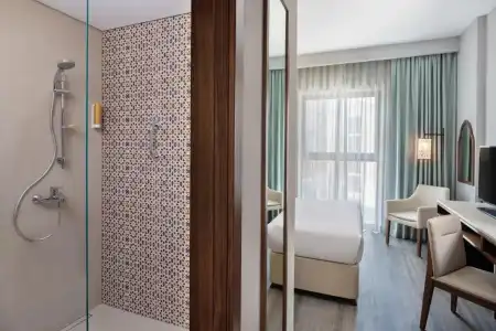 Ibis Styles Dubai Gold District - 4