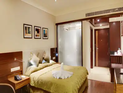 The Golden Palms & Spa Delhi - 20