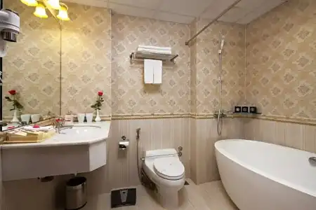 Sq Hang Gai & Spa - 110