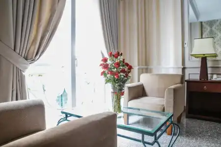Ben Thanh Boutique - 126