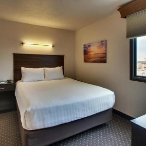 Expressway Inn - 28