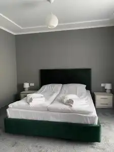 Garden Hall - 14