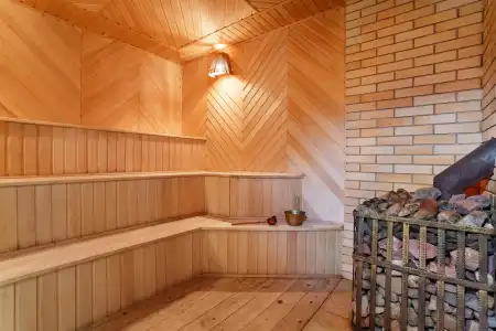 Alexandrovskaya Sloboda - 26