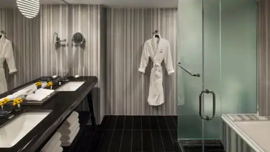 The Watergate - 76