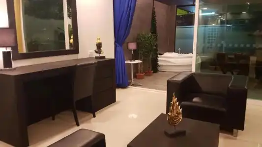 East Suites - 169