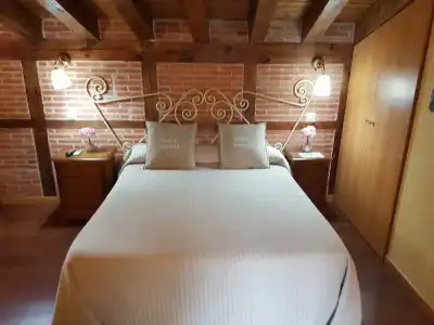 Hostal Segovia - 4