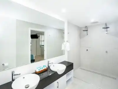 Saltwater Luxury Apartments - 87