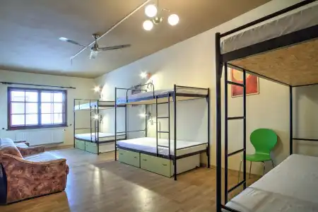 Hostel Little Quarter - 4