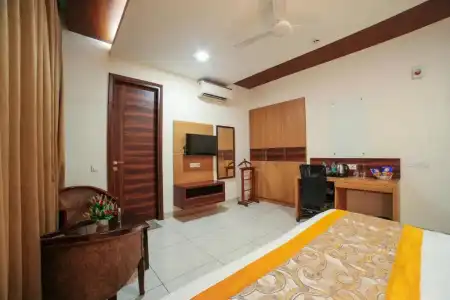 Grand Regency by JMD Group - 36
