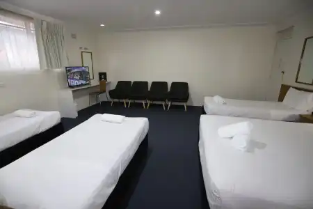 Reign Inn Newcastle - 80