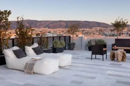 Thisean Modern Suites By Athens Stay - 23