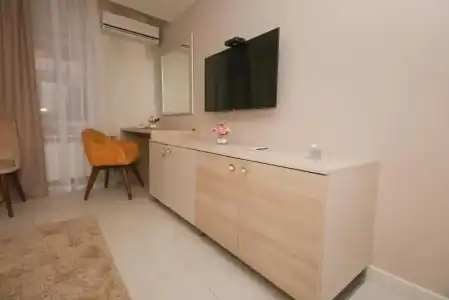 Bajadera Lux - 1
