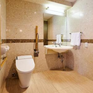 Toyoko Inn Hiroshima Ekimae Ohashi Minami - 35