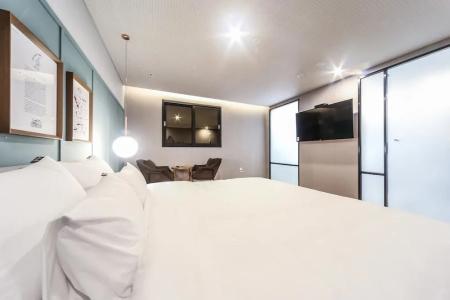 Dynamic Guesthouse - 1