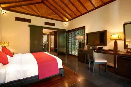 Beach Front Apartments - 5