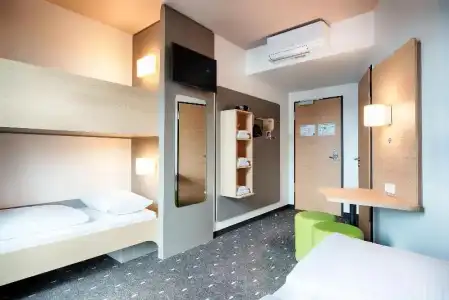 B&B Stuttgart-Neckarhafen - 21