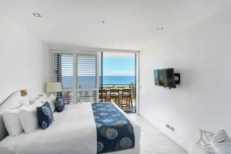Ambience on Burleigh Beach - 115
