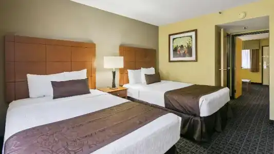 Best Western Plus Scottsdale Thunderbird Suites - 55