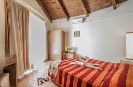 Skopelos Holidays & Spa - 5
