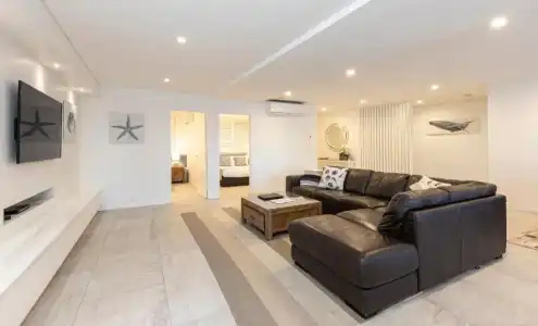 Bay Royal Apartments - 268