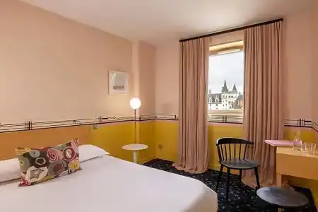 L'Hôtel - Face au Château - Boutique Hôtel et Séminaires - 77