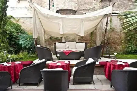 Pesaro Palace - 15