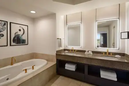 JW Marriott Las Vegas Resort & Spa - 8
