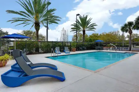 Hampton Inn & Suites Clearwater/St. Petersburg-Ulmerton Road, FL - 12