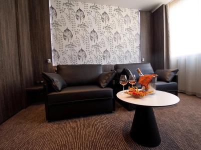 Best Western Premier Le Patio des Artistes - 167